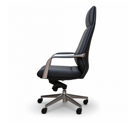 Офисное кресло из экокожи для руководителя в черном цвете